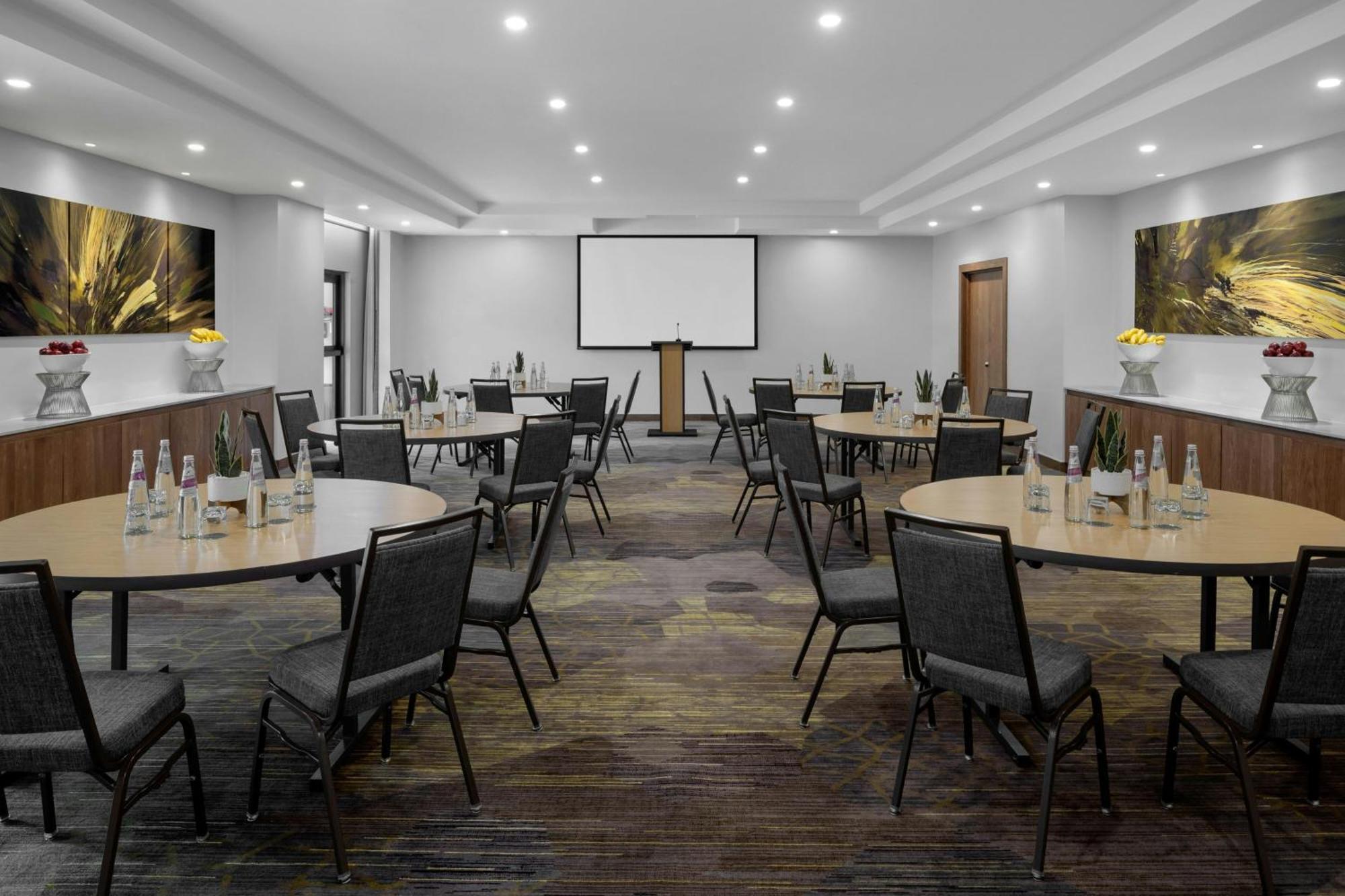 Courtyard By Marriott Port Of Spain Exteriör bild